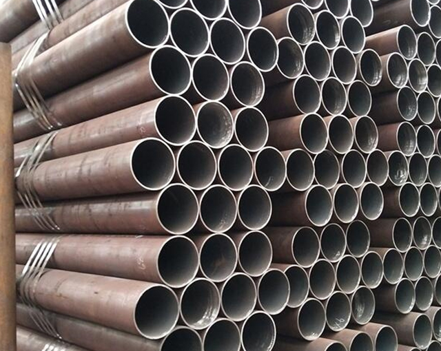 DIN 17175 15Mo3 Seamless Carbon Pipe